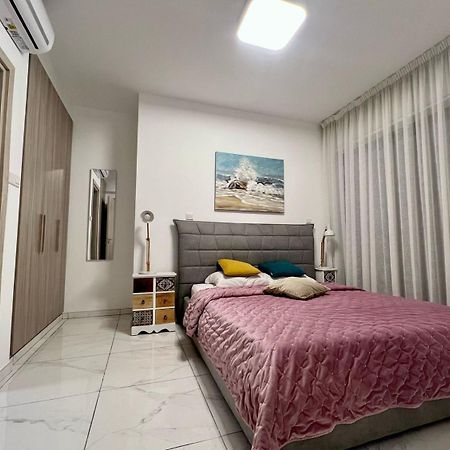 Cosmos Residence Paralimni Bagian luar foto