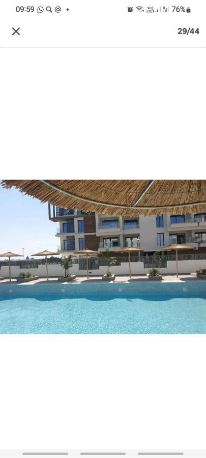 Cosmos Residence Paralimni Bagian luar foto