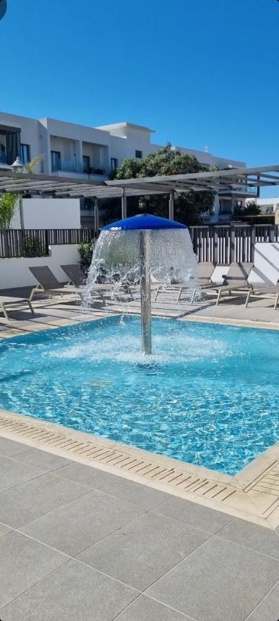 Cosmos Residence Paralimni Bagian luar foto